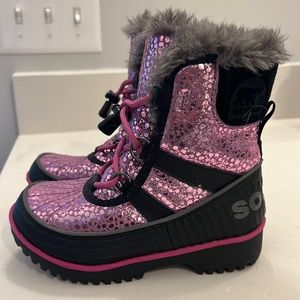 Girls Sorel snow boots